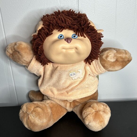 Cabbage Patch Kids Other - Cabbage patch Kids Koosas 1983 With Cat Shirt Dog